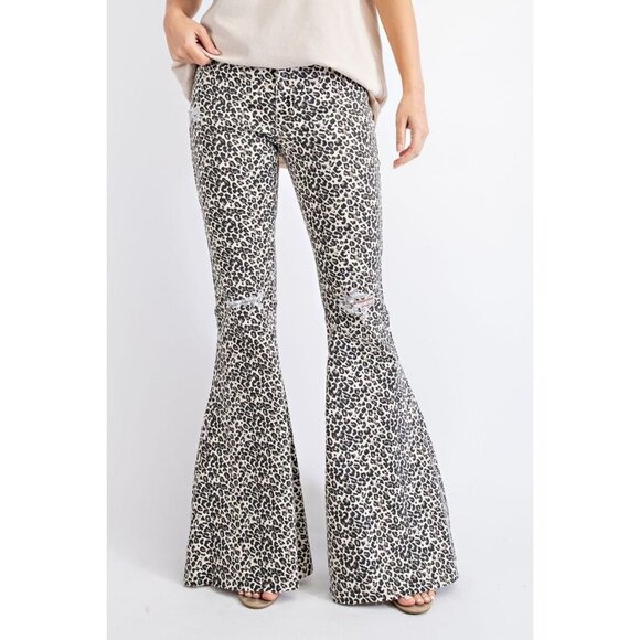 NWT Easel Khaki Animal Leopard Printed Flared Zip Fly Bell Bottom Pants - Picture 5 of 5